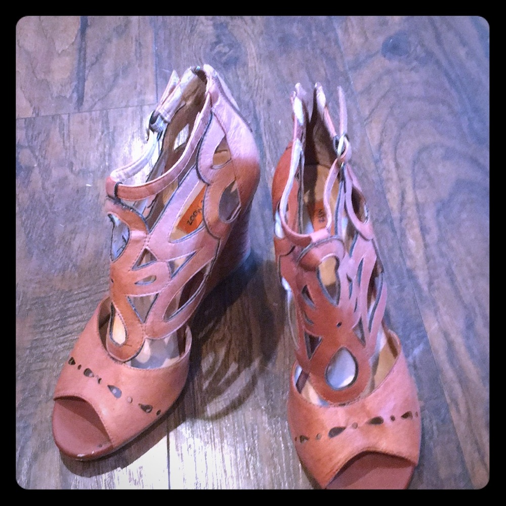 Miz Mooz Tallis Wedge